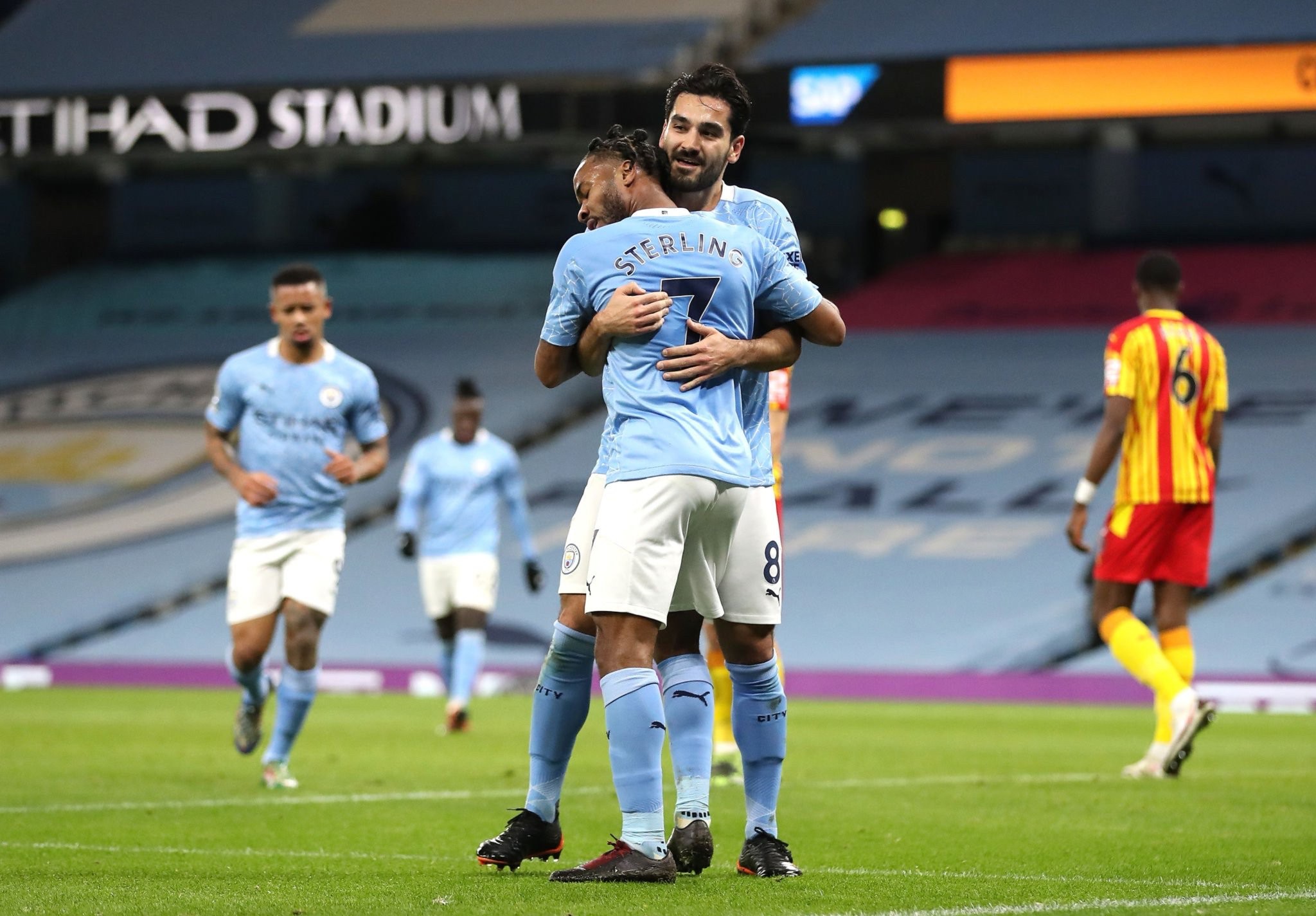 通过对事件 通过对事件